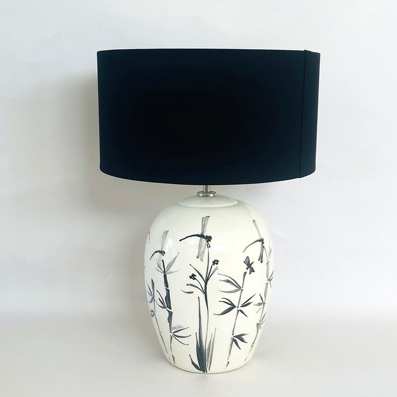 LÁMPARA ORIENTAL MATAPIOJO NEGRO PANTALLA NEGRA