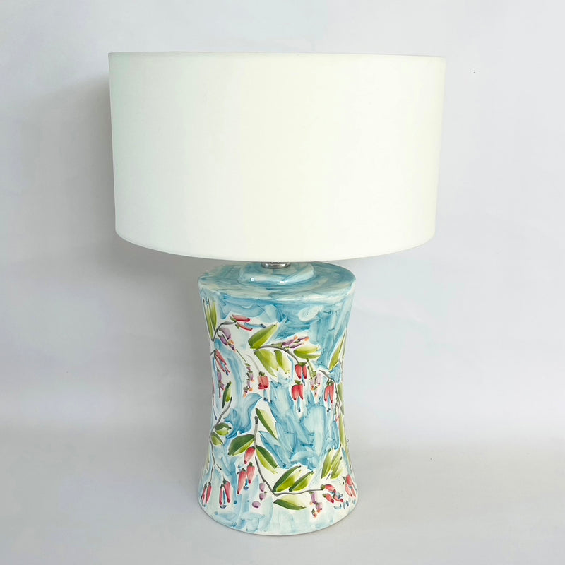 LÁMPARA LISBOA FLORES ROJAS FONDO CALIPSO PANTALLA CRUDA