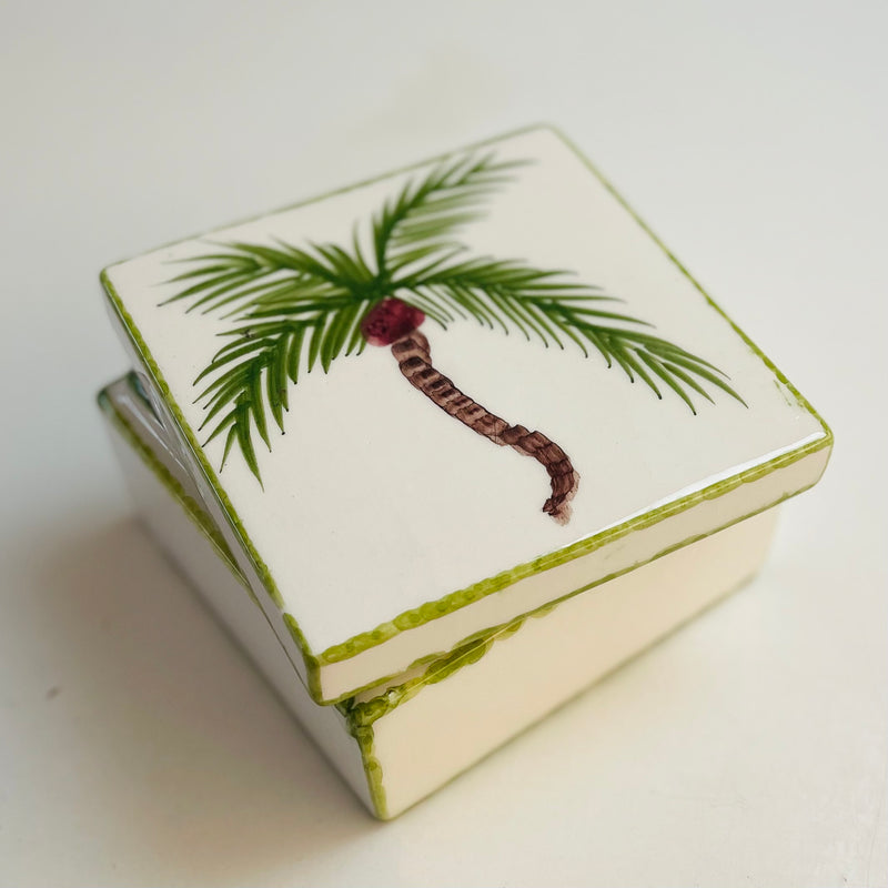 CAJA CUADRADA PALMERA